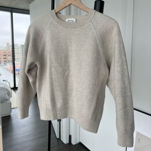 💟 Like new Aritzia sweater